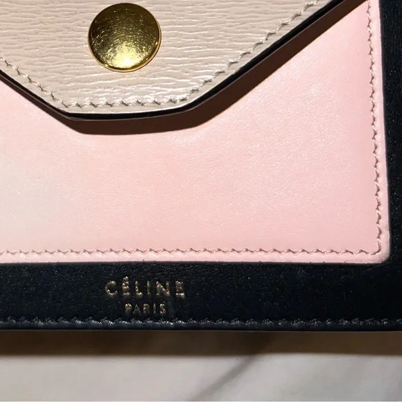 CELINE EUC WALLET💕Always Authentic!!(SNAP HAS BEEN REPAIRED) display picture 1